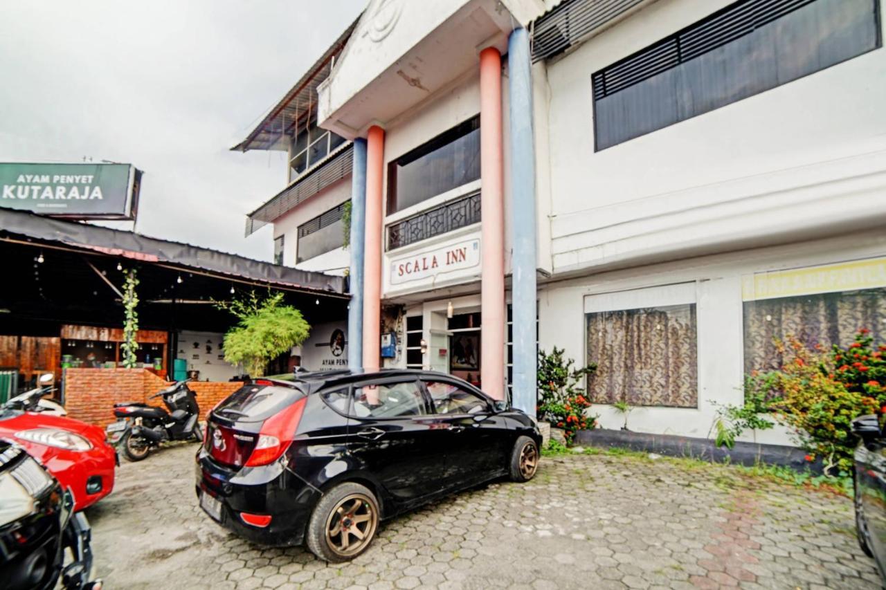 Oyo 90450 Sentra Inn Medan Exteriér fotografie