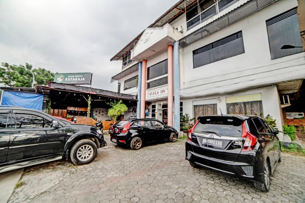 Oyo 90450 Sentra Inn Medan Exteriér fotografie