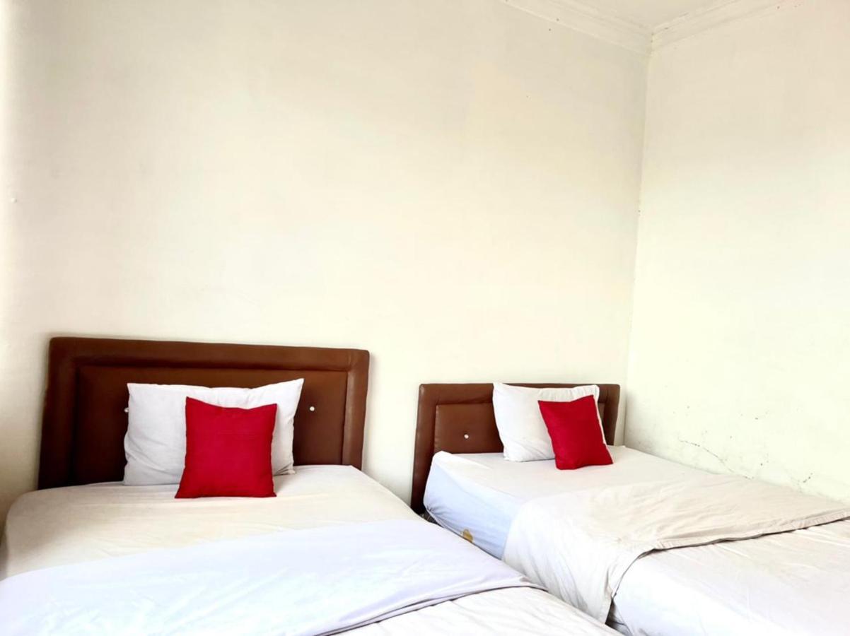 Oyo 90450 Sentra Inn Medan Exteriér fotografie